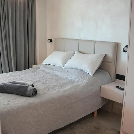 Apartamento Sucro Playa Apartment